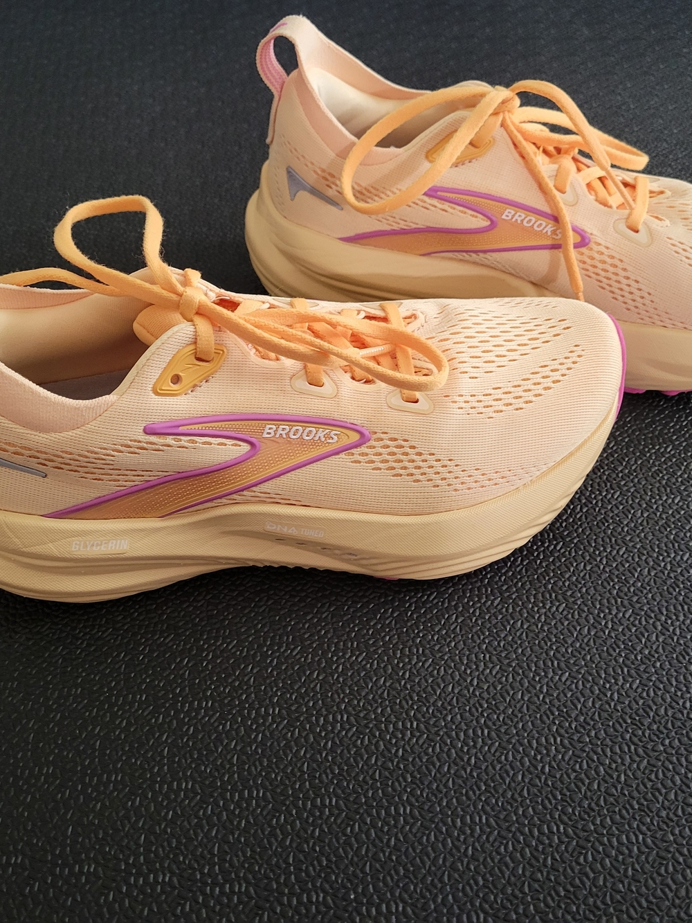Brooks Glycerin 22